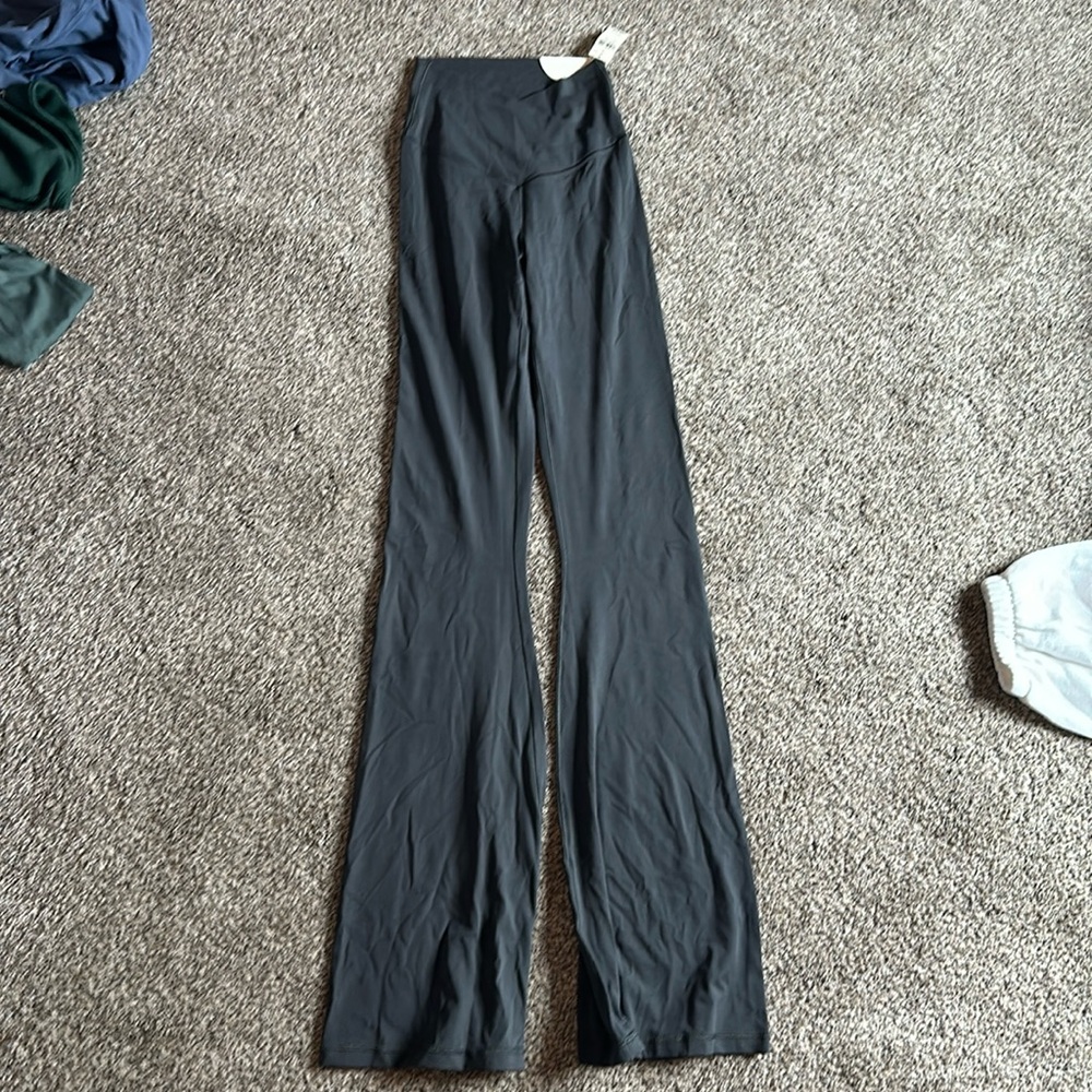 Aerie grey flares